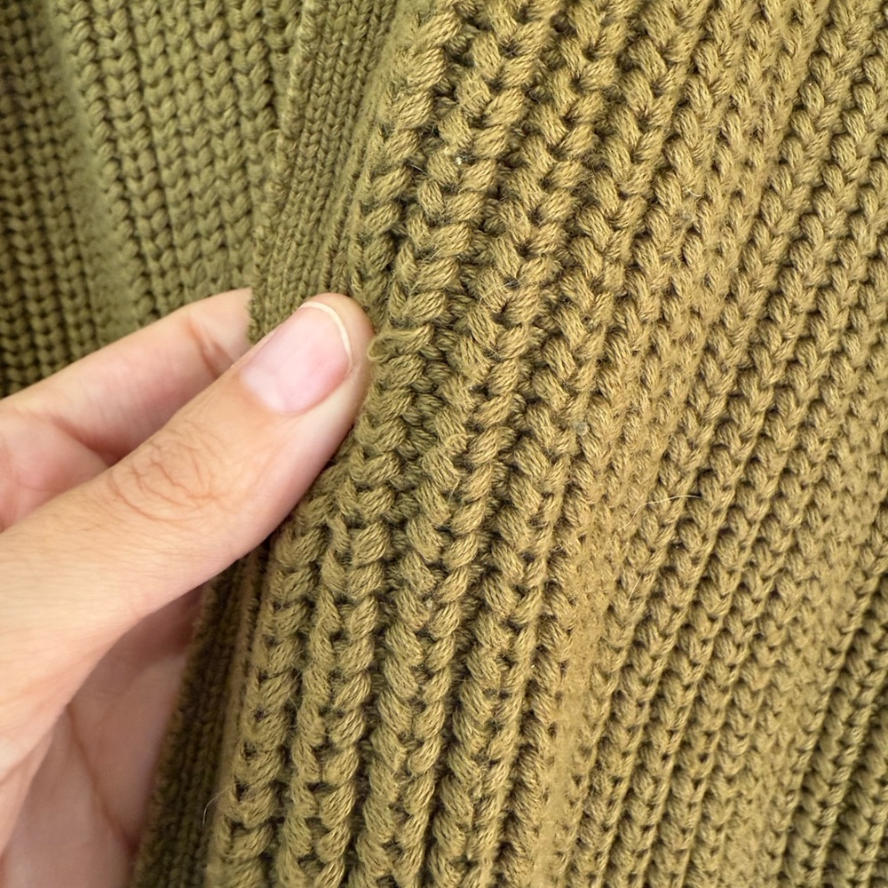 Tradlands Shelter Cotton Cardigan in Dark Olive Green, size XS LIKE NEW - Picture 6 of 10